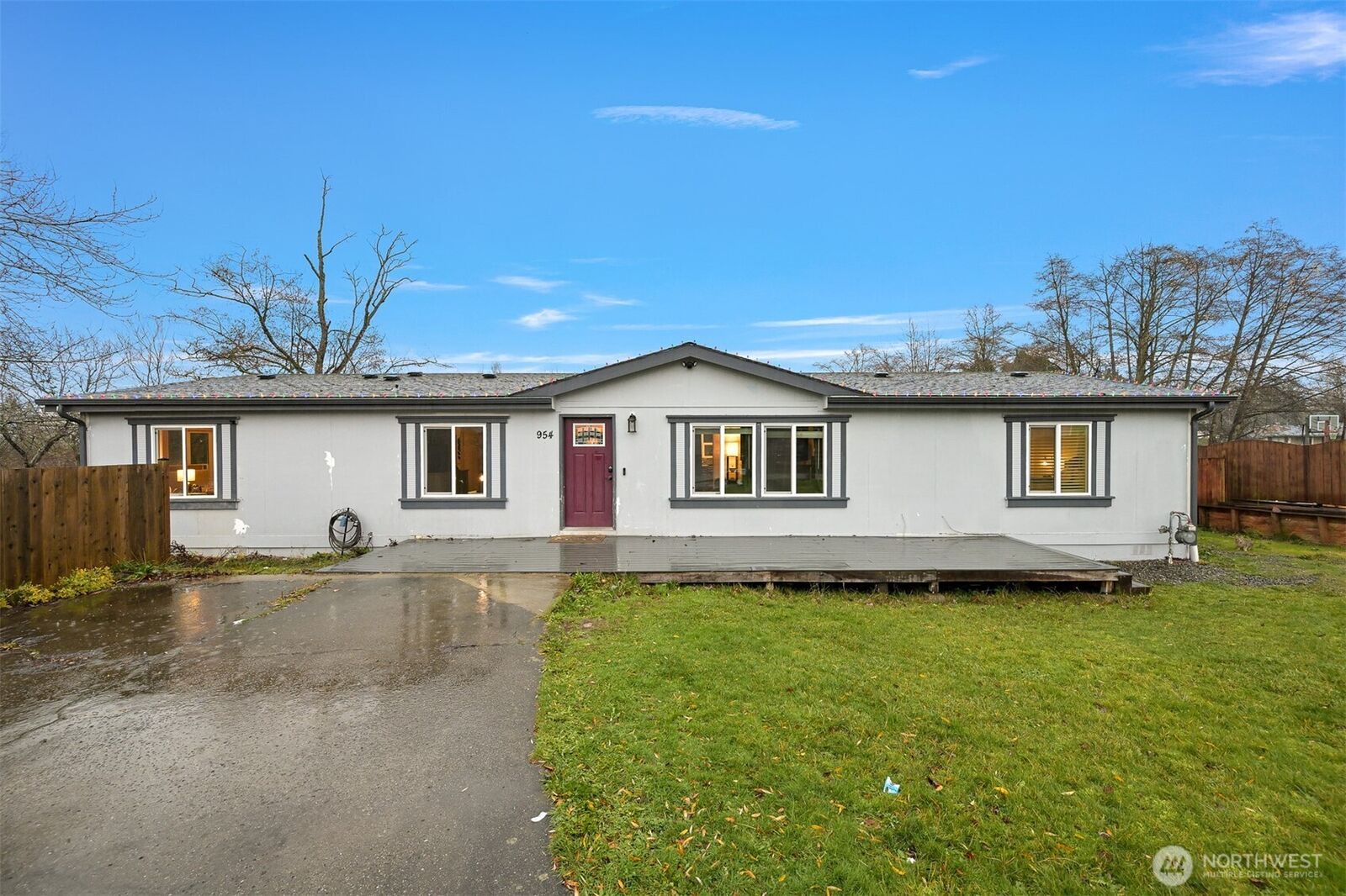 Property Photo:  954  Garfield Avenue  WA 98230 