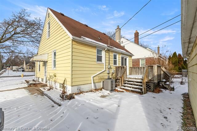 Property Photo:  3081 Pardee Avenue  MI 48124 