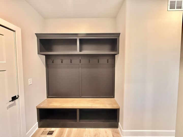 Property Photo:  2531 S Clear Creek St  KS 67230 