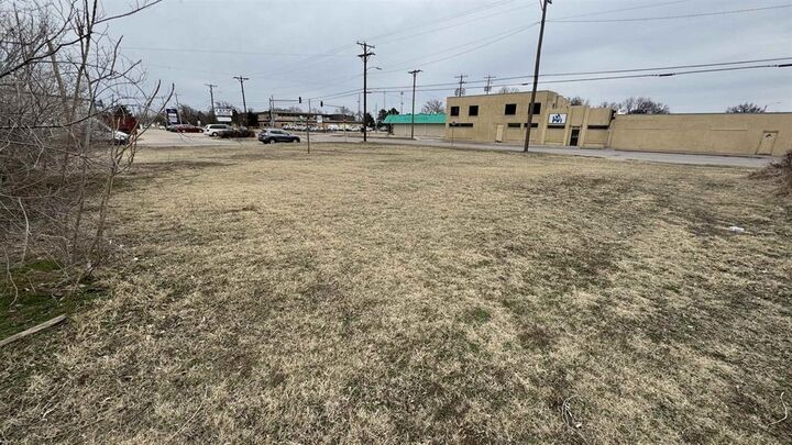 Property Photo: 3636 W Douglas Ave KS 67203