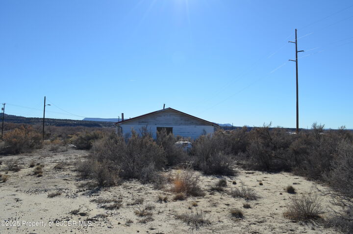 Property Photo:  406 Road 4599  NM 87412 