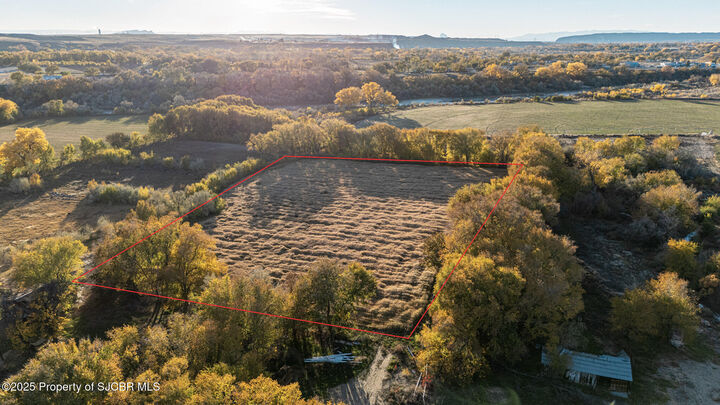 Property Photo: 725 Road 6100 Tract B NM 87416