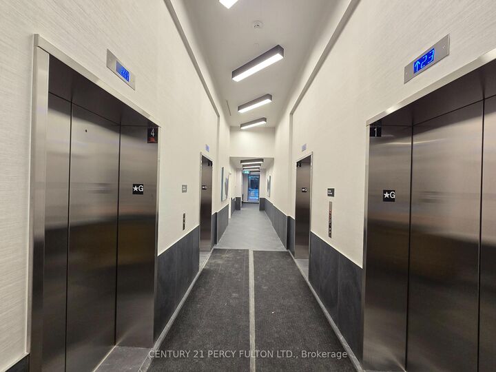 Property Photo:  35 Parliament Street 1709  ON M5A 0Z5 