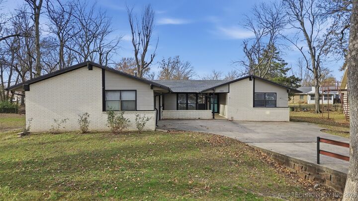 Property Photo:  520 Ridgewood  OK 74361 