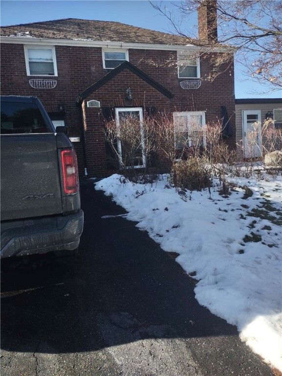 Property Photo: 300 Highland Rd PA 15235