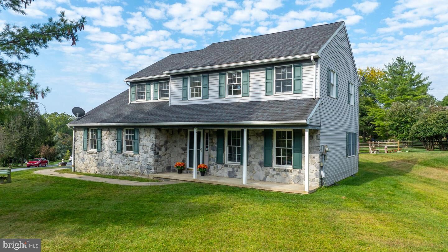Property Photo: 1 Brookwood Drive PA 17543