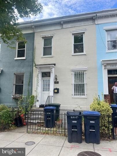 Property Photo:  1610 4th Street NW  DC 20001 