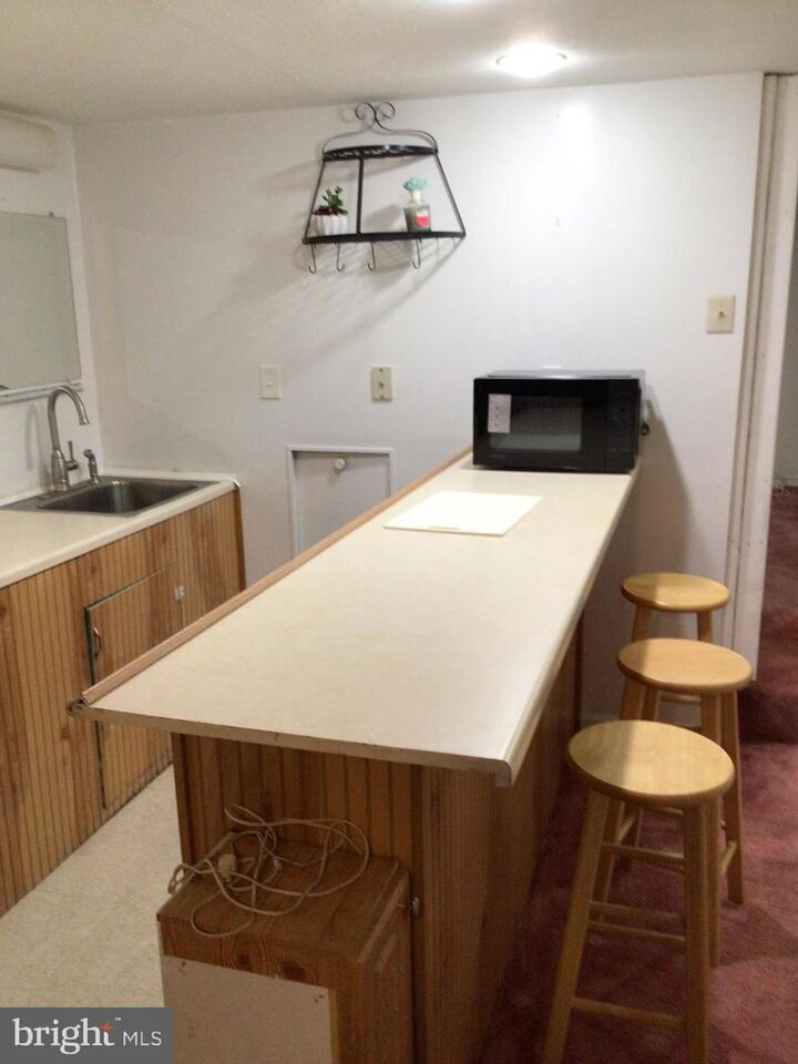 Property Photo:  1307 Fairlakes Place  MD 20721 