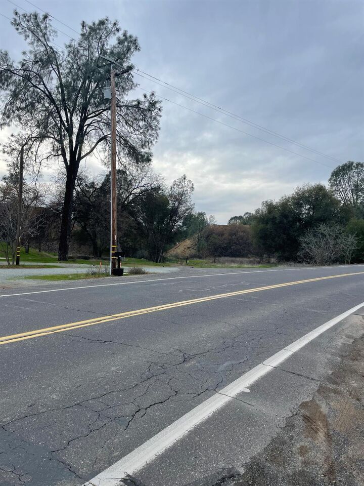 Property Photo:  1010 Obyrnes Ferry Road  CA 95228 