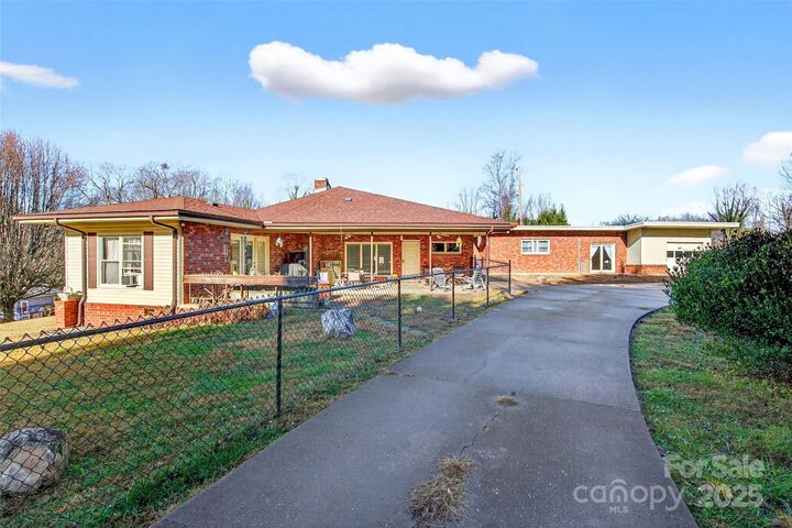 Property Photo:  60 Greenwood Drive  NC 28752 