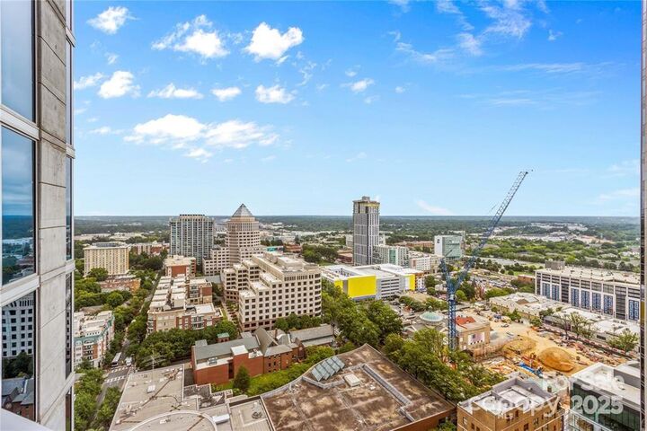 Property Photo:  210 N Church Street 2613  NC 28202 