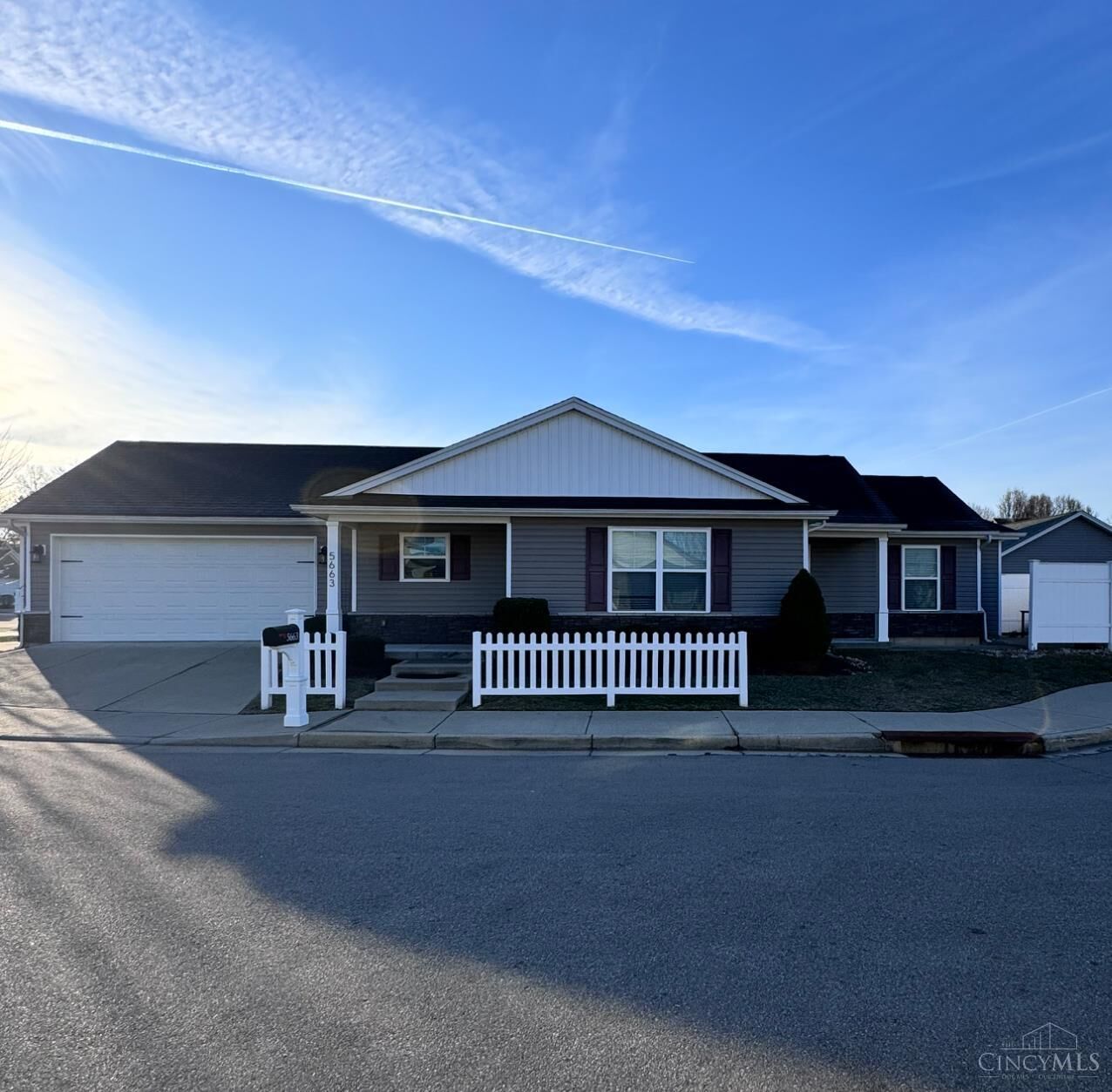 Property Photo:  5663 Olde Winton Ct  OH 45014 