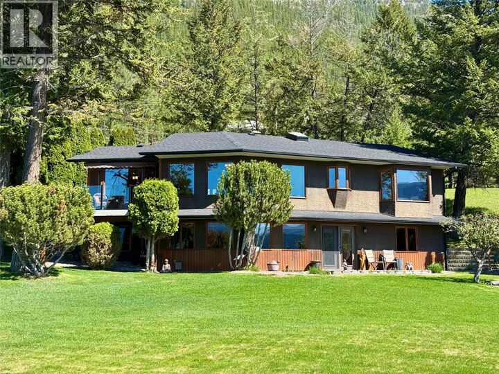 Property Photo: 8380 Richardson Crescent BC V0B 1B0