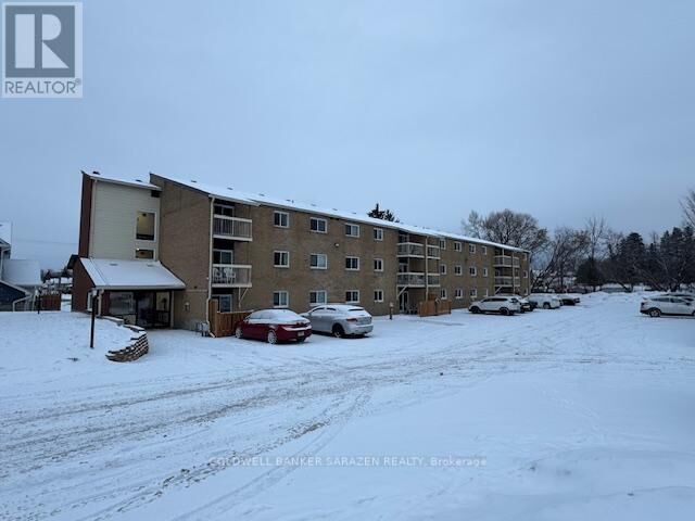 Property Photo:  190 Elgin Street West 302  ON K7S 1P1 