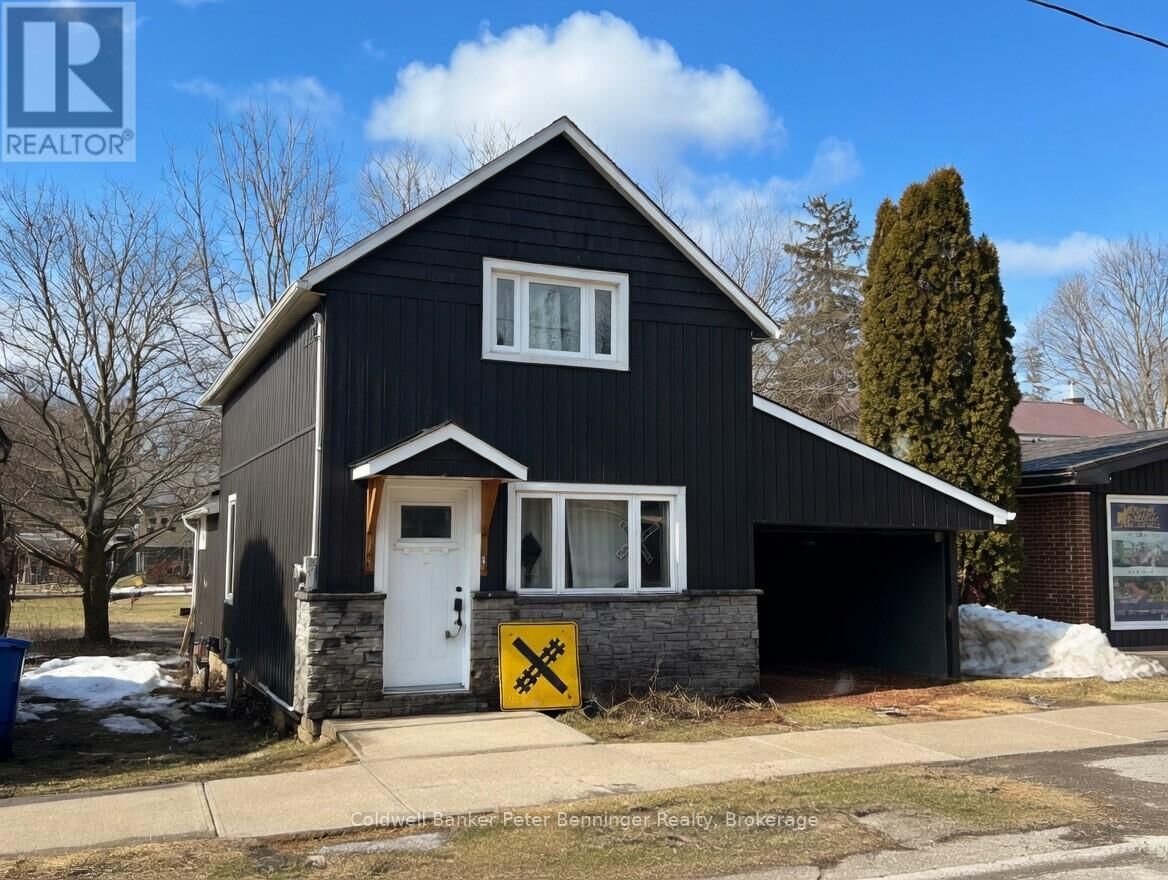 Property Photo:  523 Mill Street  ON N0G 2M0 