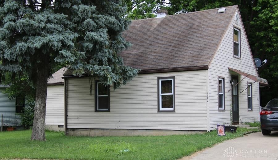 Property Photo:  1872 Superior  OH 45324 