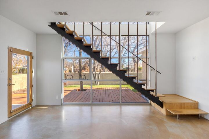 Property Photo:  912 Hermosa Drive NE  NM 87110 