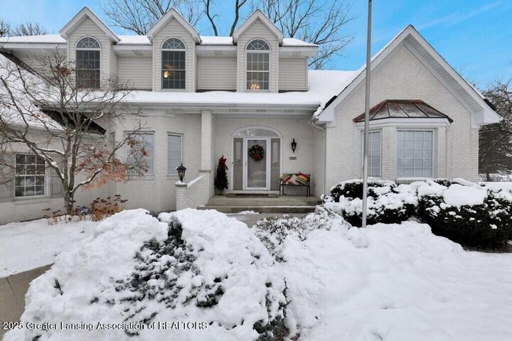 Property Photo:  1137 Norfolk Circle  MI 48837 