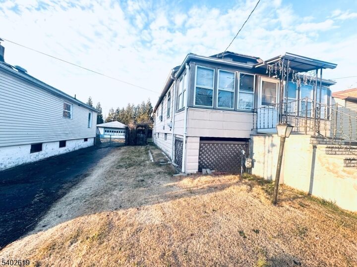 Property Photo:  28 Silzer Ave  NJ 08830 