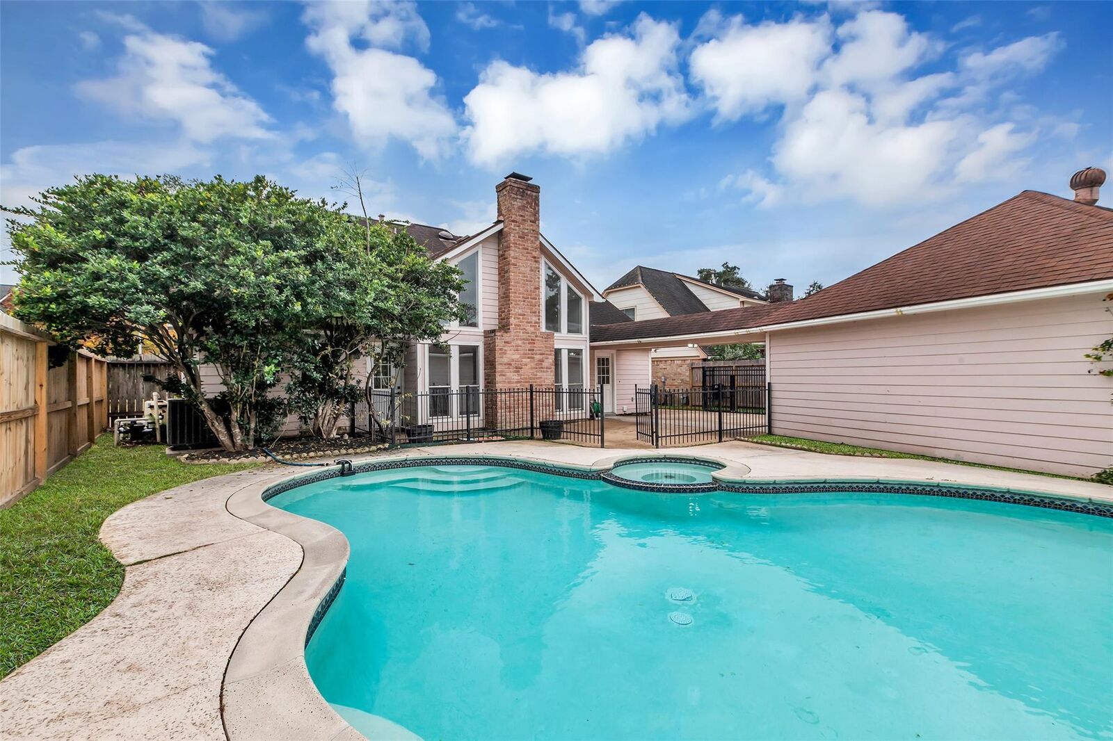 Property Photo:  20246 Pittsford Drive  TX 77450 