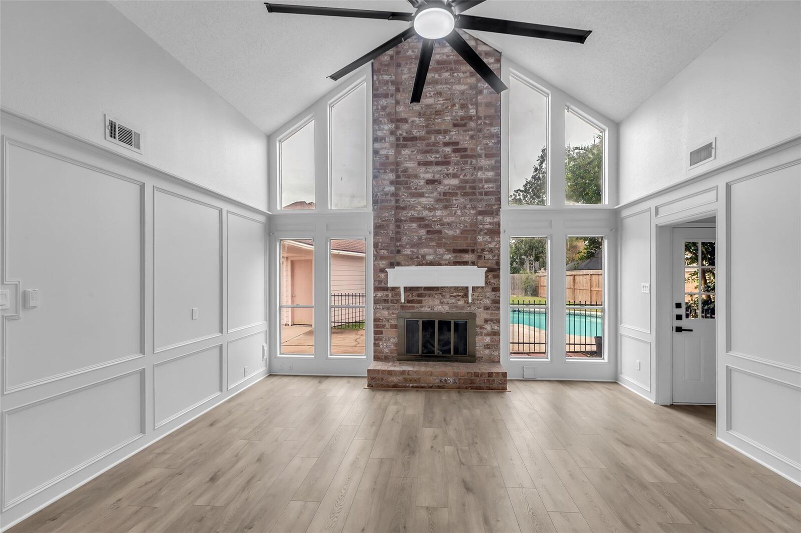 Property Photo: 20246 Pittsford Drive TX 77450