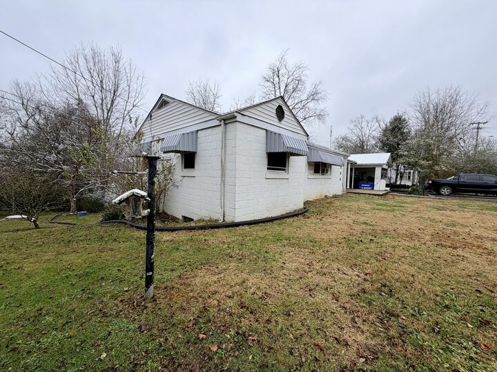 Property Photo:  533 Mc Guire Avenue  KY 41311 