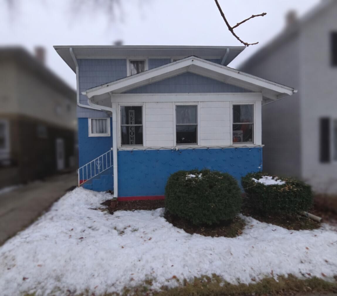 Property Photo:  1411 Maryland Ave  WI 53081 