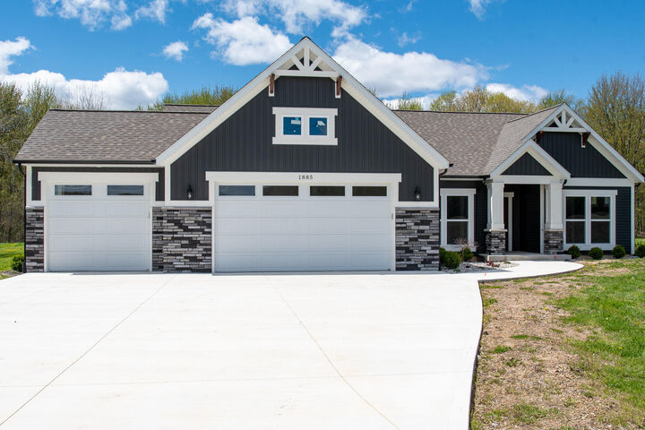 Property Photo:  1885 Shaw Road  MI 49303 