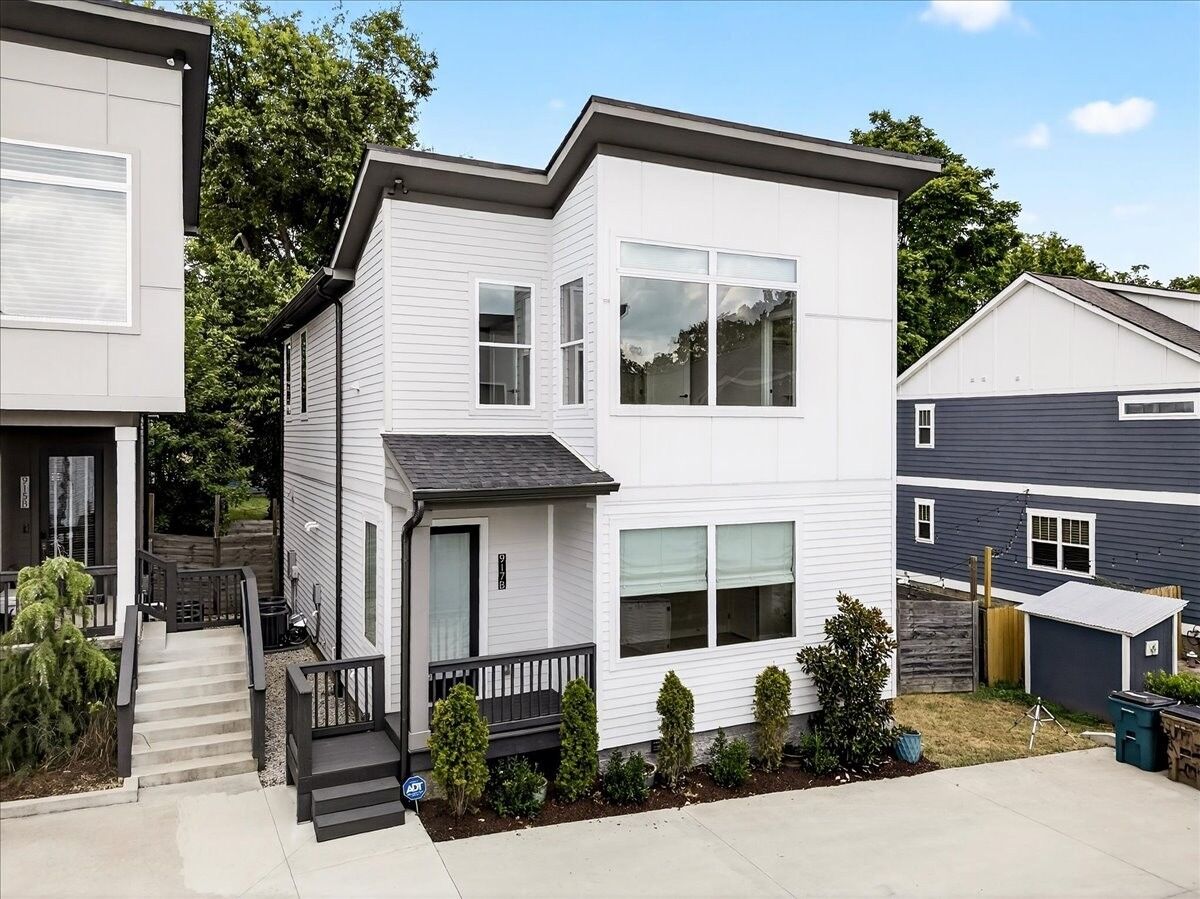 Property Photo:  917B Delmas Ave  TN 37216 
