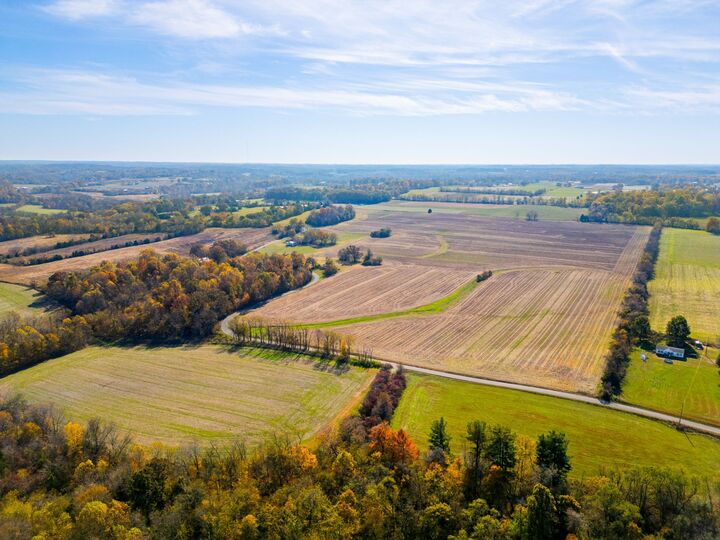 Property Photo: 7265 Bob Carr Rd TN 37049