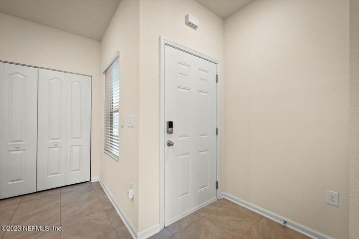 Property Photo:  7814 Echo Springs Road  FL 32256 