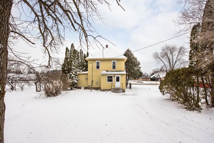 Property Photo:  1205 N Nokomis  MN 56308 