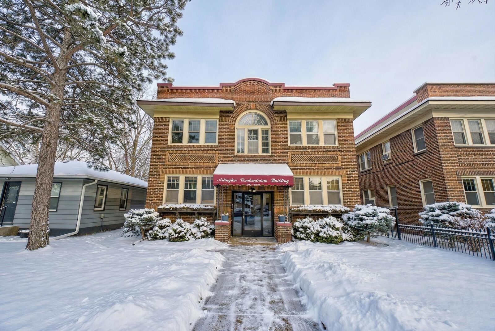 Property Photo:  4720 Nicollet Ave 4  MN 55419 