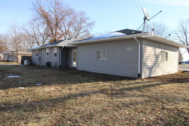 Property Photo:  4193 Ardmore Avenue  IL 61102 