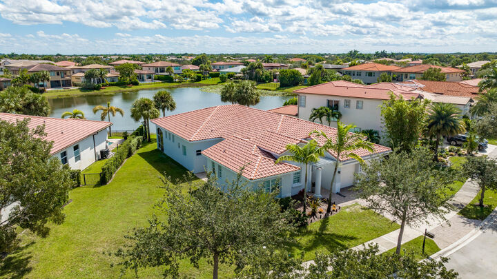 Property Photo:  8199 NW 124th Terrace  FL 33076 