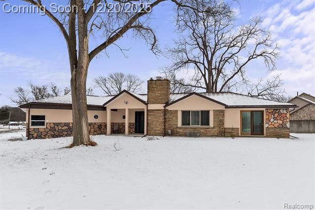 Property Photo:  15500 Millar Road  MI 48036 