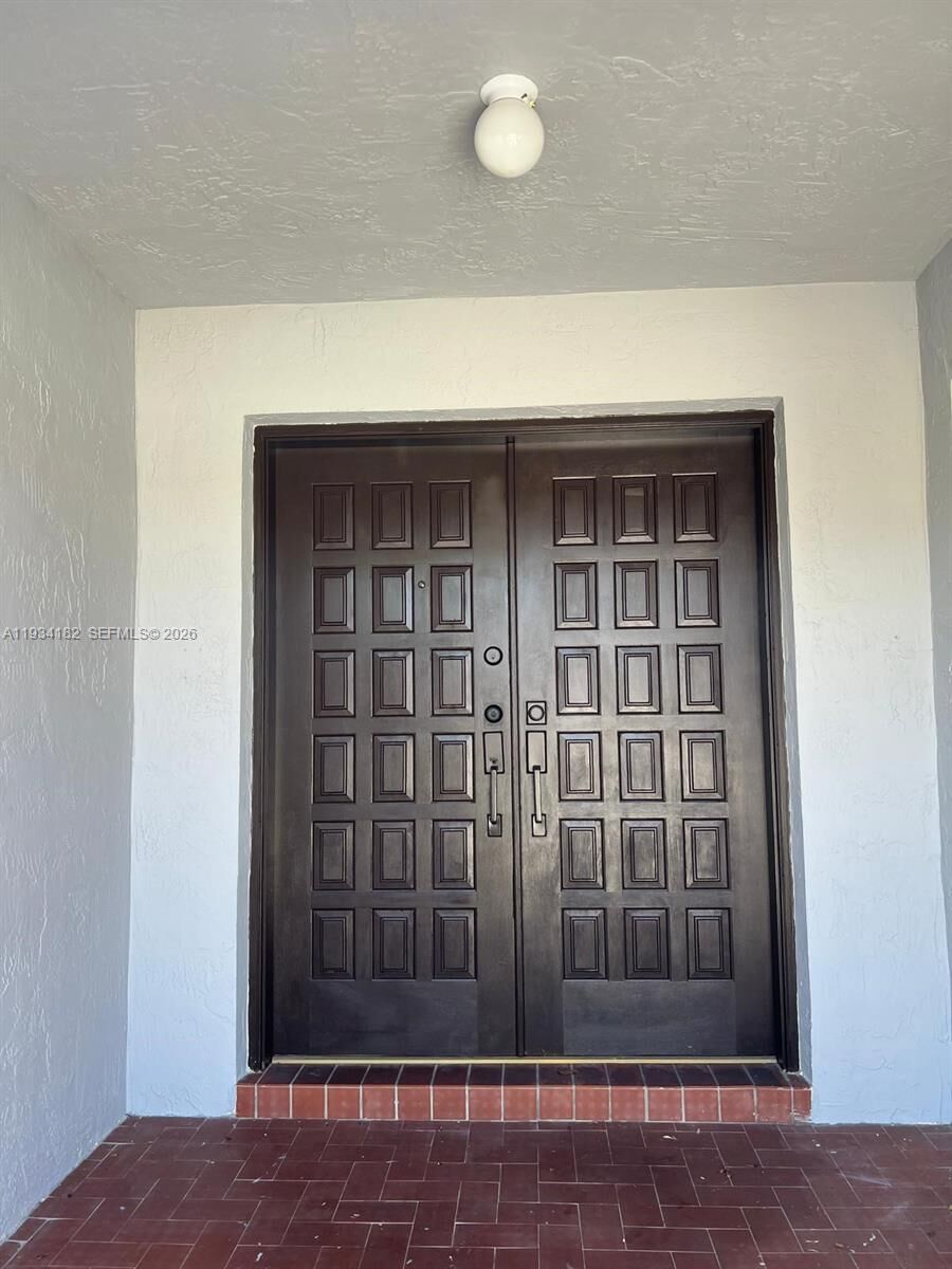 Property Photo: 14333 SW 102nd St 14333 FL 33186