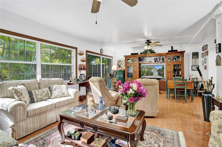 Property Photo: 11728 SW 118th Ter FL 33186