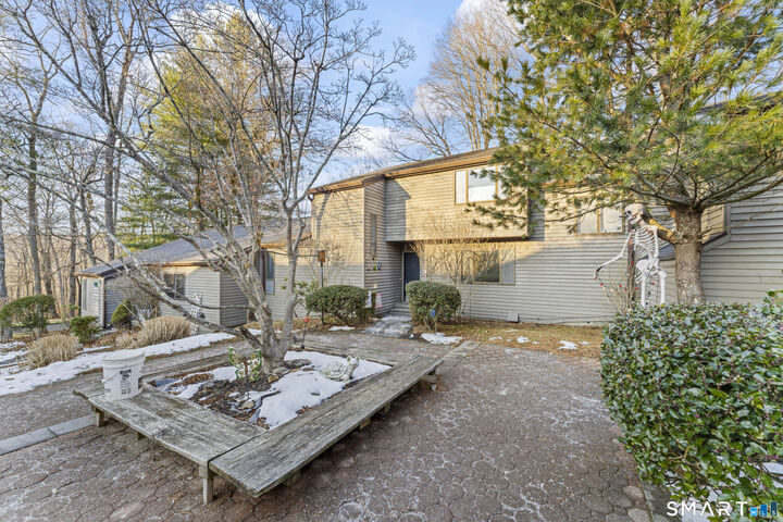 Property Photo:  4 Heather Court 4  CT 06798 