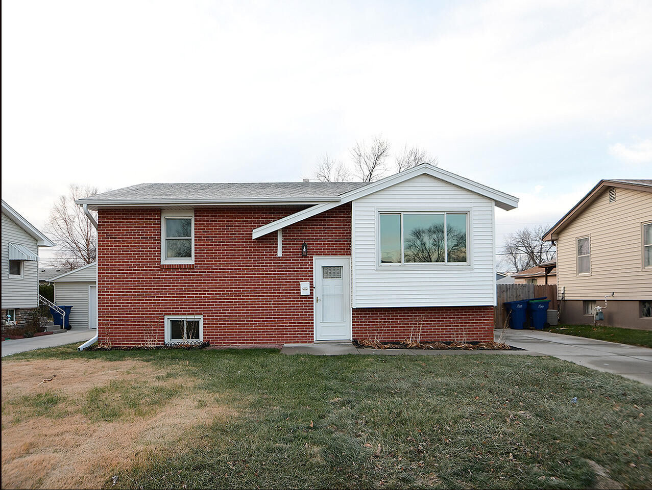 Property Photo:  1005 Cachelin Drive Drive  IA 51510 