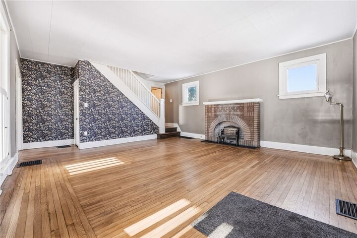 Property Photo:  441 N Pitt Street  PA 16137 