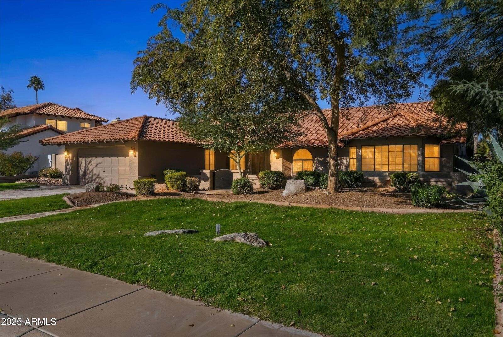 Property Photo:  6010 E Waltann Lane  AZ 85254 