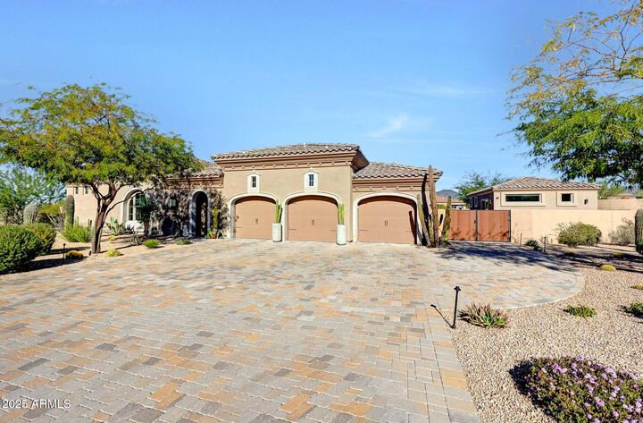 Property Photo:  8512 E Eagle Claw Drive  AZ 85266 