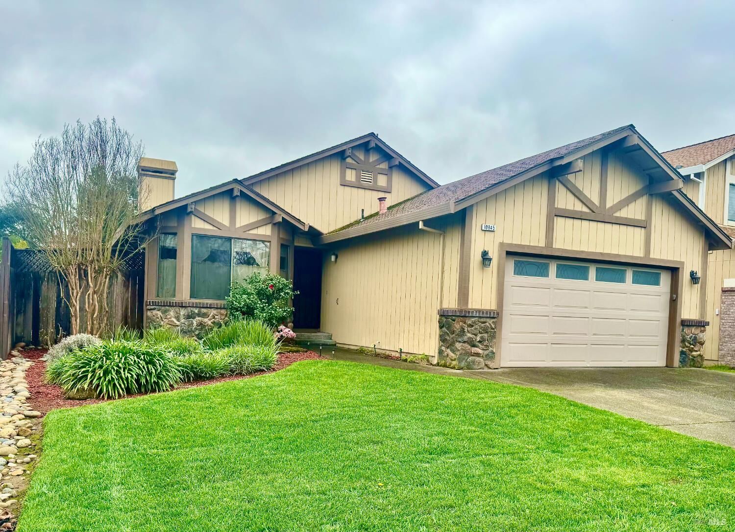 Property Photo:  10845 Rio Ruso Drive  CA 95492 