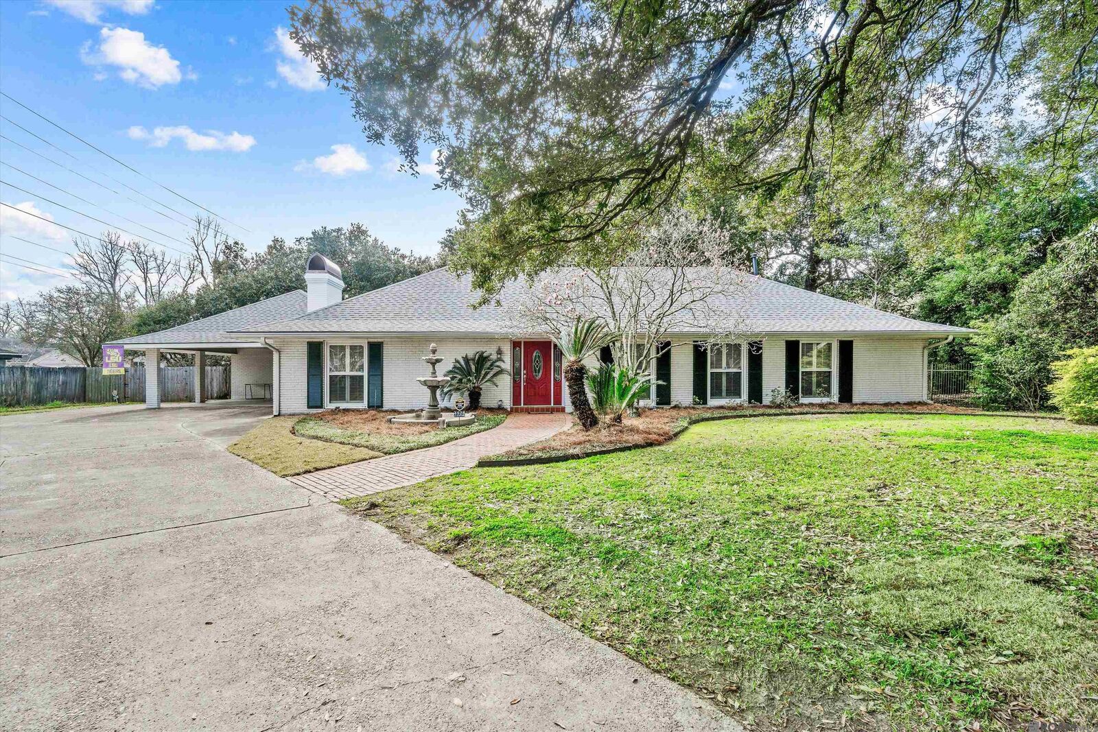 Property Photo:  4528 Claycut Rd  LA 70806 