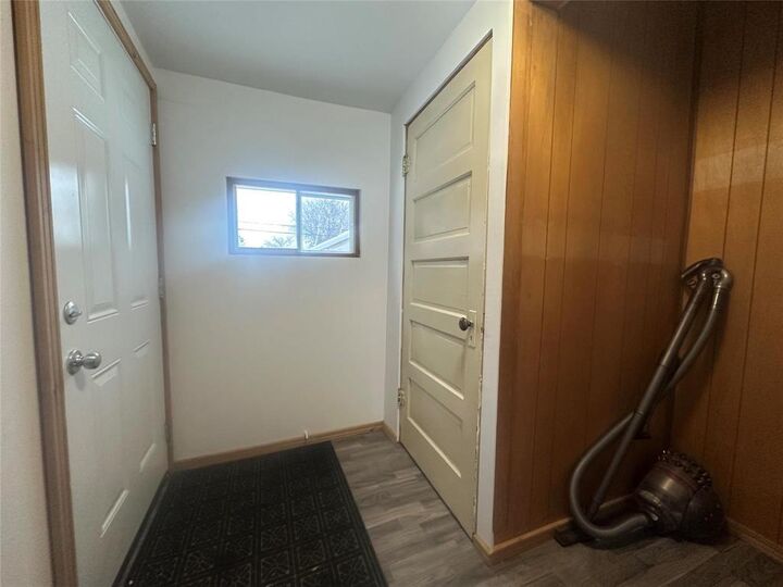 Property Photo:  734 Constant Avenue  MB R9A 1R7 