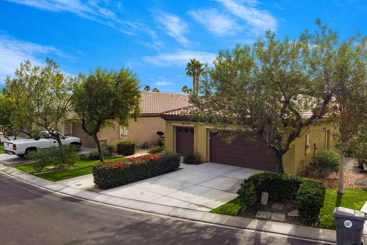 Property Photo:  82293 Dreyfuss Court  CA 92201 