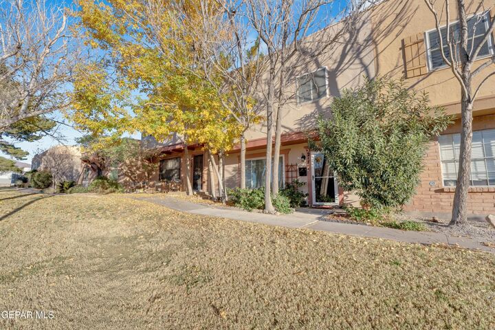 Property Photo: 217 Maricopa Drive TX 79912