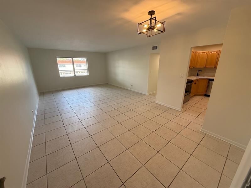 Property Photo:  1950 N Andrews Ave 216D  FL 33311 