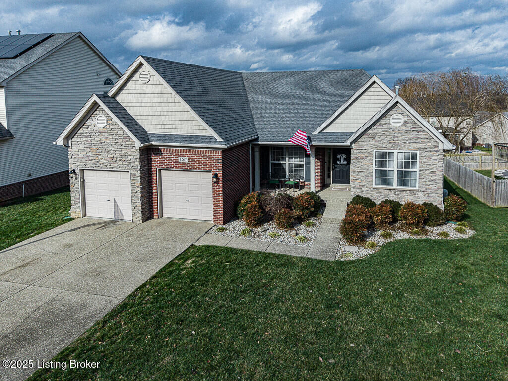 Property Photo: 8017 Williamsgate Cir KY 40014
